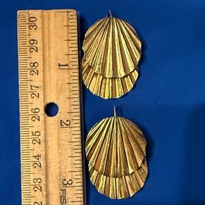 Golden Shell Earrings